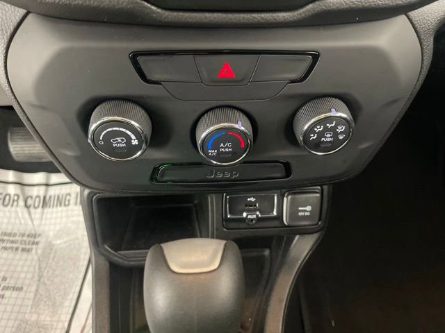 Used 2019 Jeep Renegade Sport FWD image 41