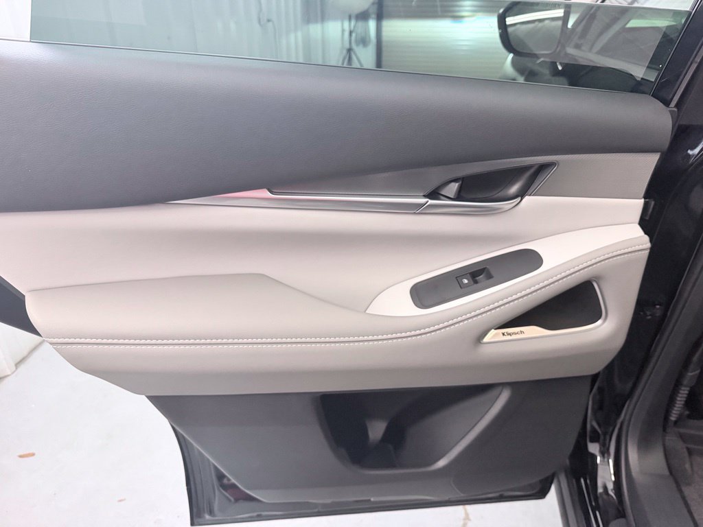 New 2027 INFINITI QX60 Luxe w/ Cargo Package FWD image 38