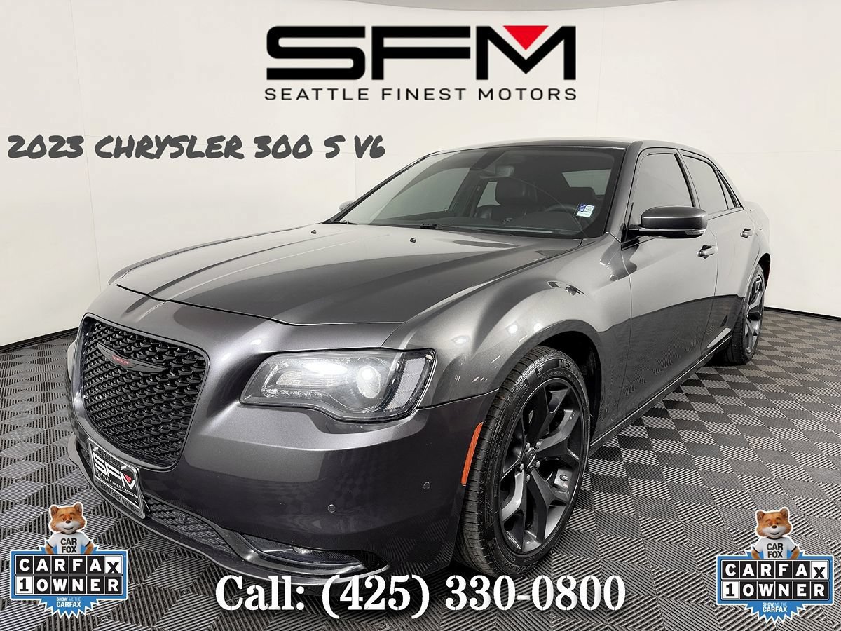 Used 2023 Chrysler 300 S