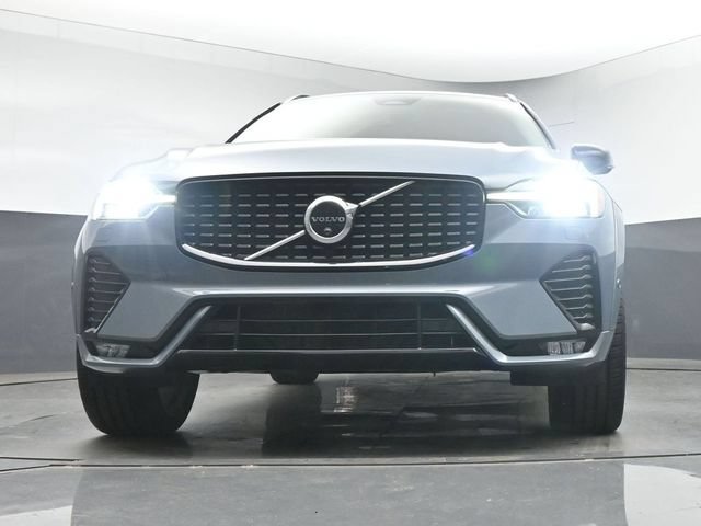Used 2023 Volvo XC60 B5 Ultimate w/ Climate Package FWD image 39