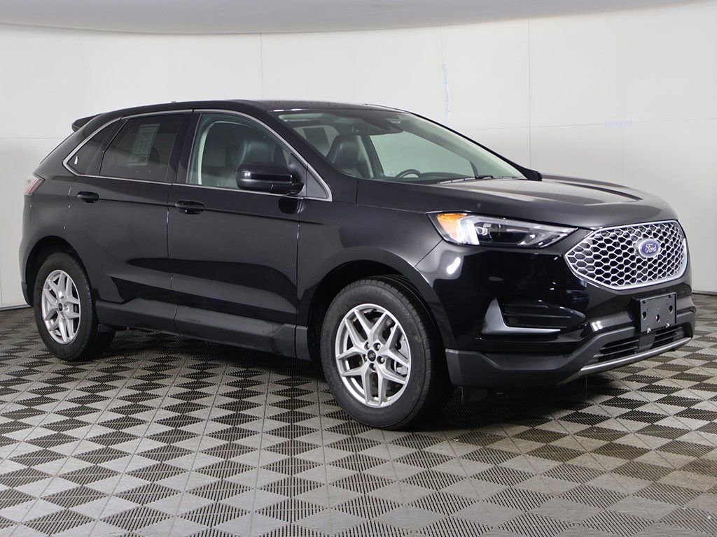 Used 2024 Ford Edge SEL image 2
