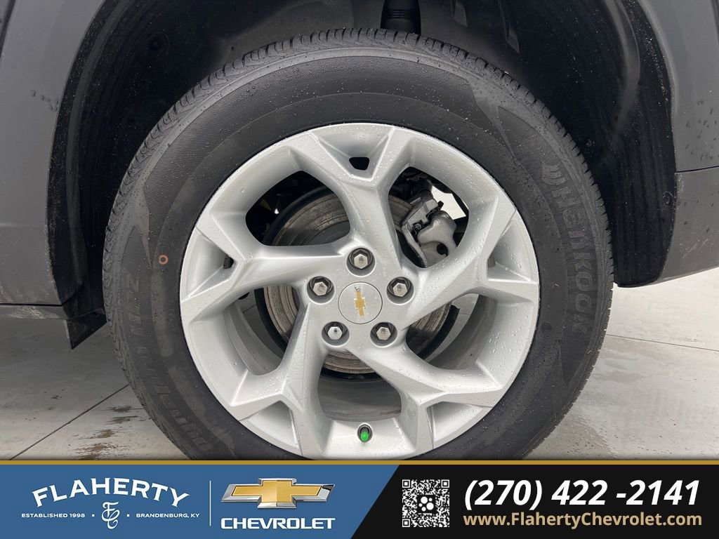 Used 2024 Chevrolet Trax LS w/ LS Convenience Package image 18