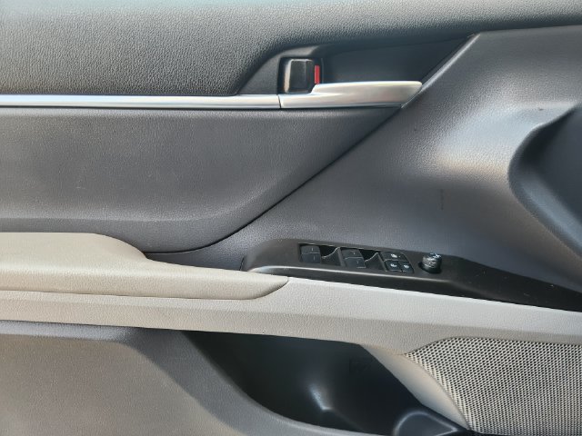 Used 2024 Toyota Camry SE FWD image 21