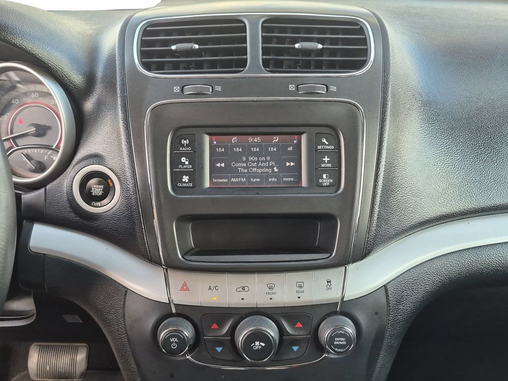Used 2019 Dodge Journey SE w/ Connectivity Group FWD image 32