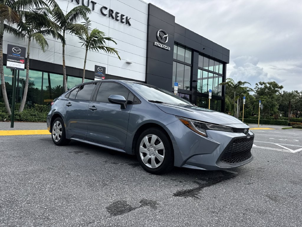 Used 2020 Toyota Corolla LE FWD image 22