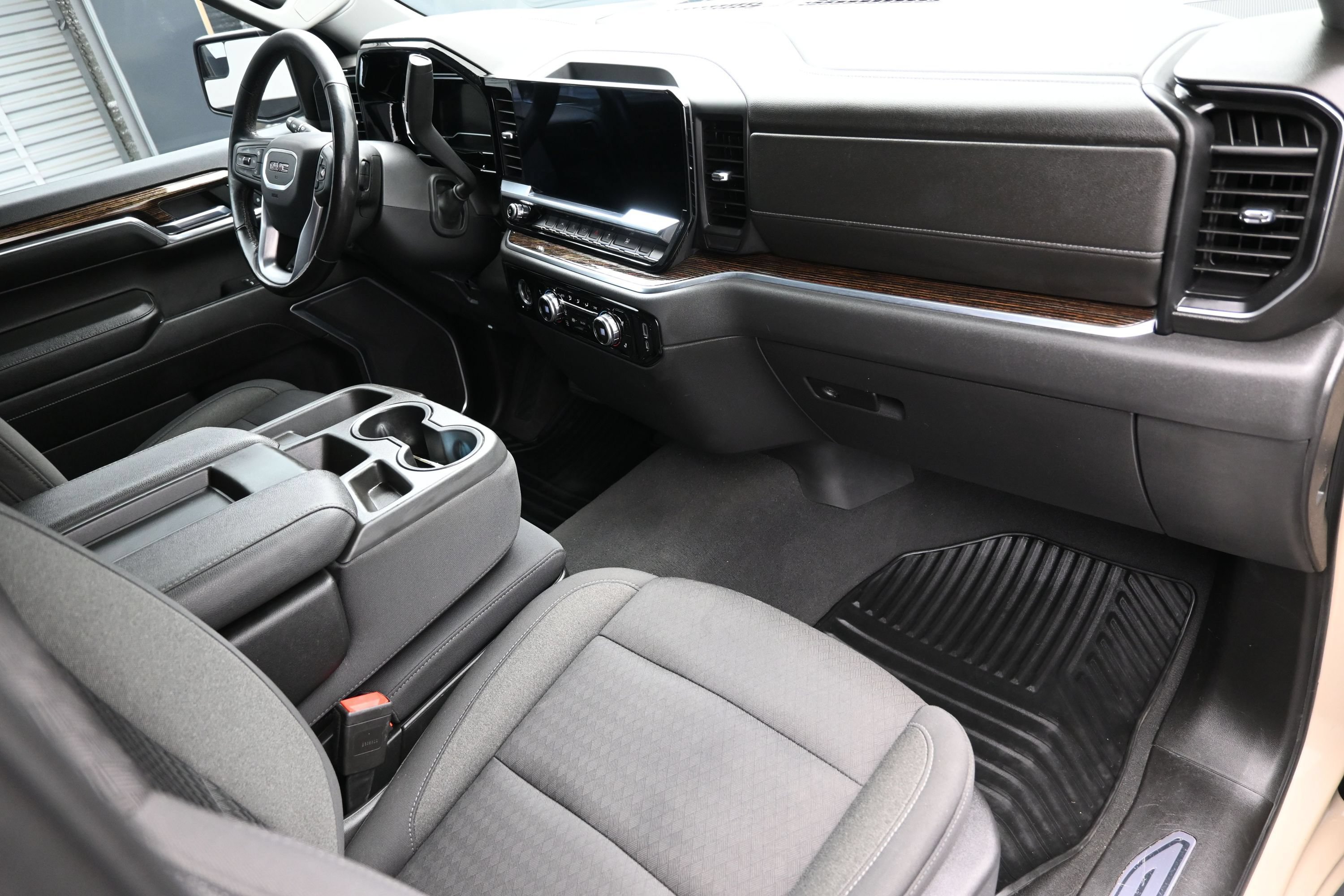 Used 2022 GMC Sierra 1500 Elevation RWD image 38