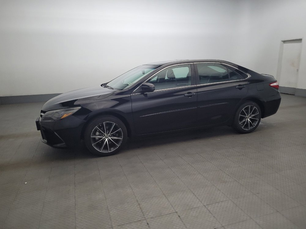 Used 2015 Toyota Camry XSE w/ Advanced Technology Package image 2