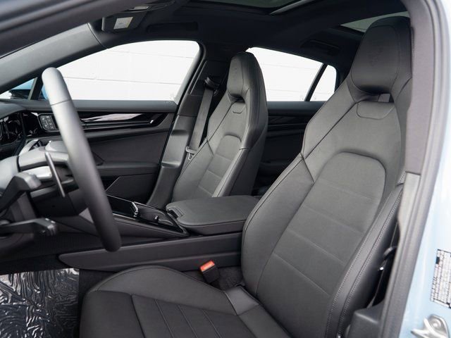 New 2026 Porsche Panamera 4 image 5
