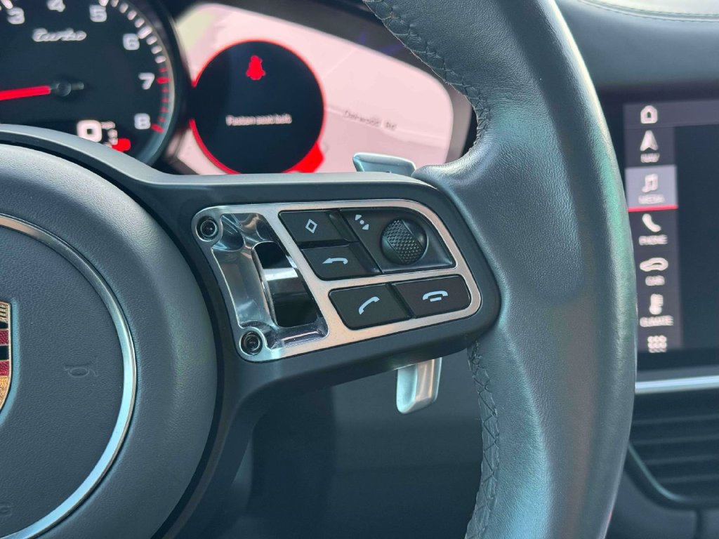 Used 2019 Porsche Cayenne Turbo AWD/4WD image 25