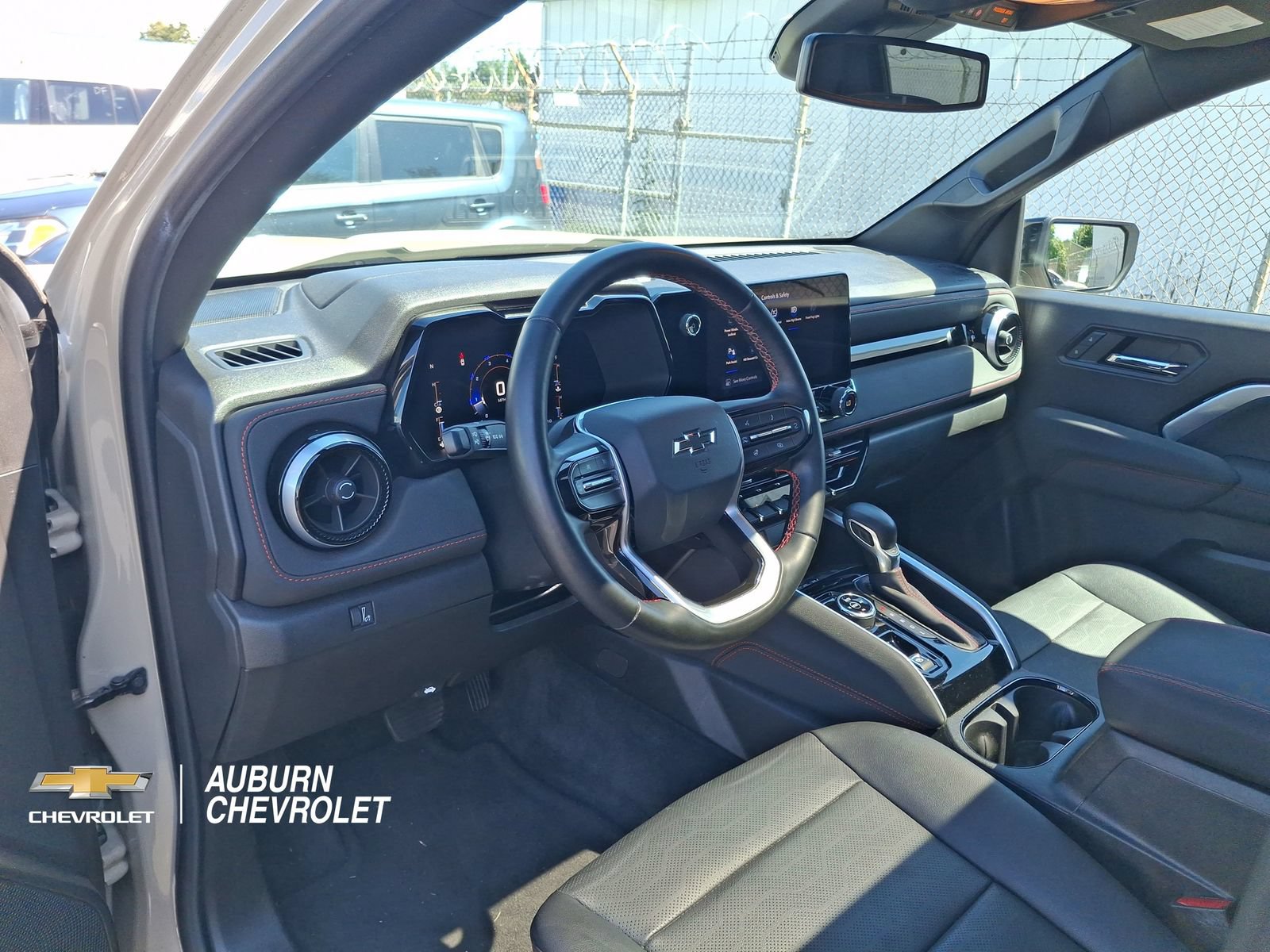 Certified 2023 Chevrolet Colorado Z71 w/ Z71 Convenience Package 2 AWD/4WD image 15