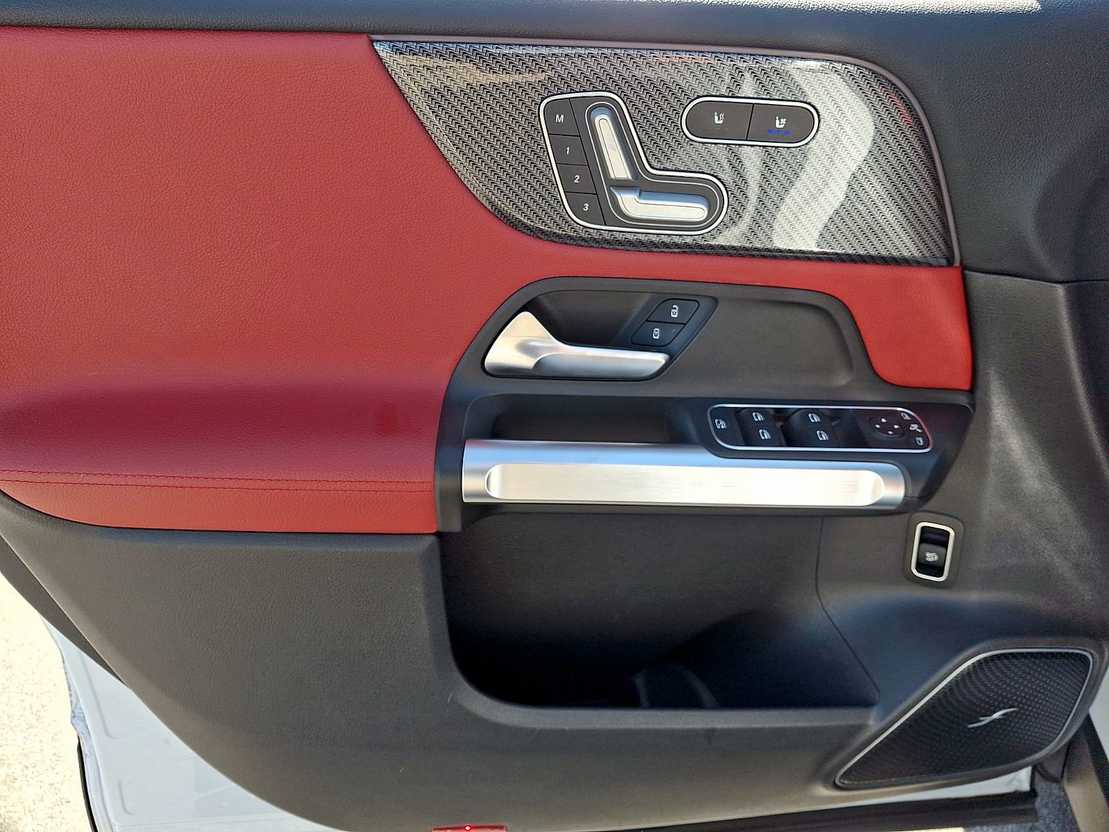 Certified 2021 Mercedes-Benz GLB 250 4MATIC image 12