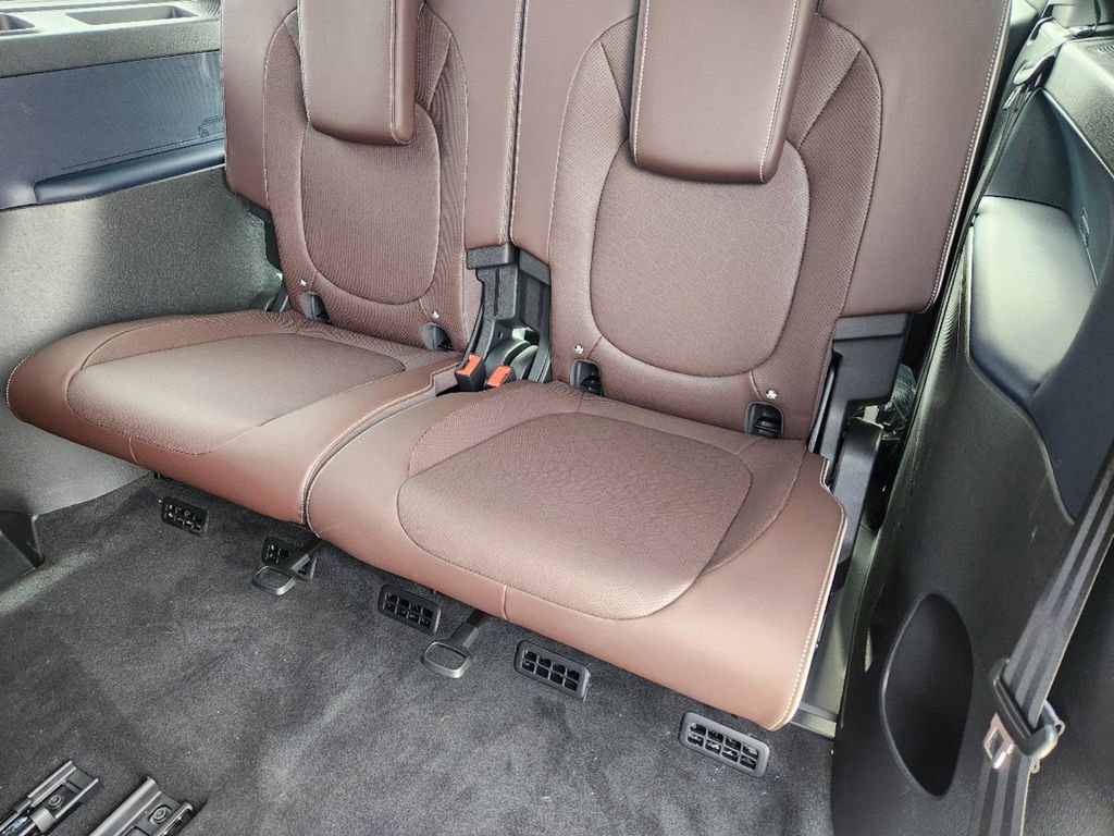 New 2025 Volkswagen ID. Buzz Pro S image 22