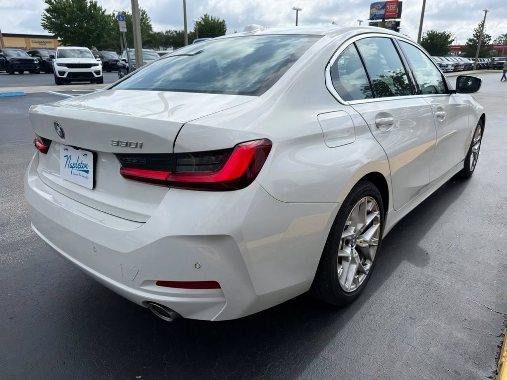 Used 2026 BMW 330i Sedan RWD image 11