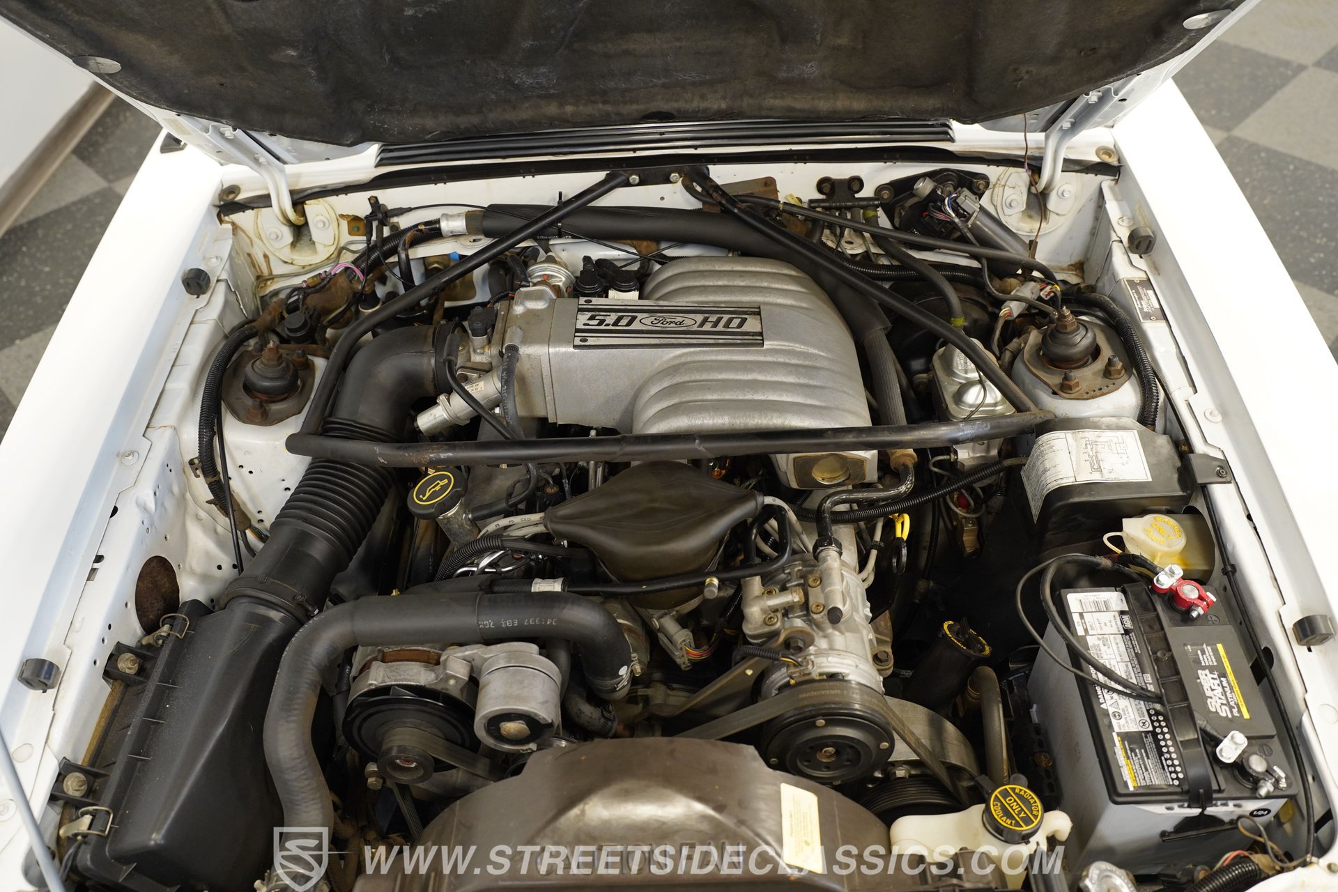 Used 1987 Ford Mustang LX RWD image 4