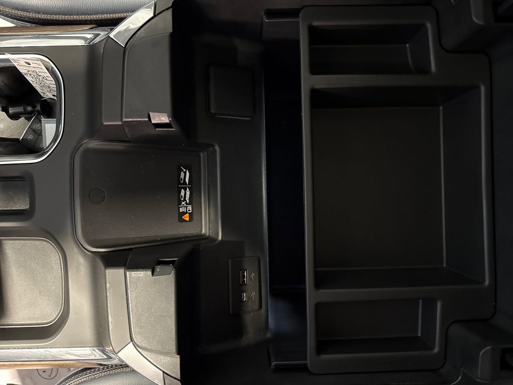 Used 2023 Chevrolet Silverado 1500 High Country w/ High Country Premium Package AWD/4WD image 24