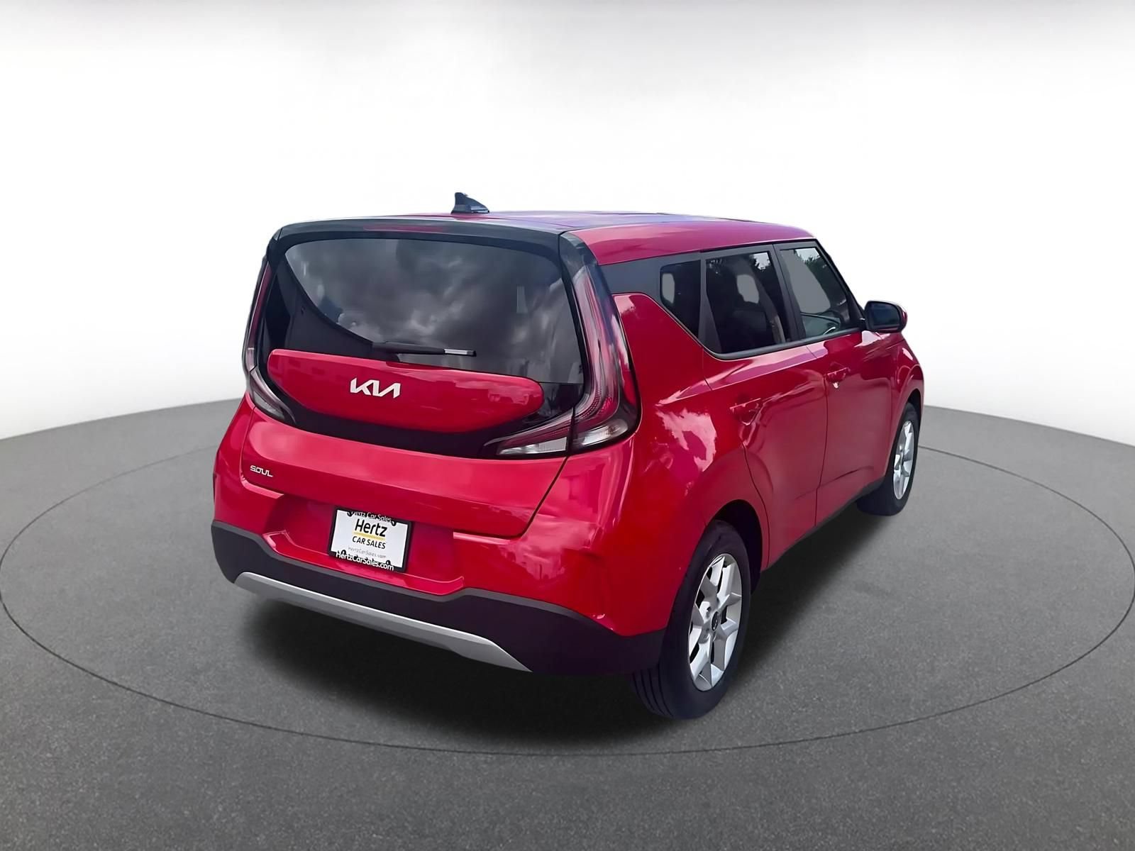 Used 2025 Kia Soul LX w/ LX Technology Package FWD image 12