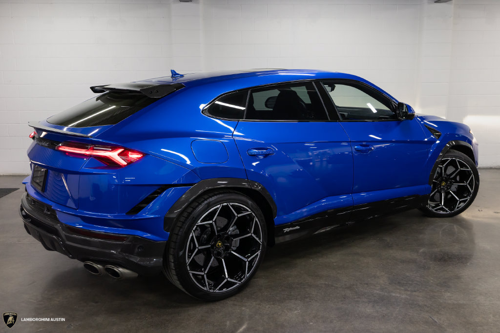 Used 2024 Lamborghini Urus Performante AWD/4WD image 14