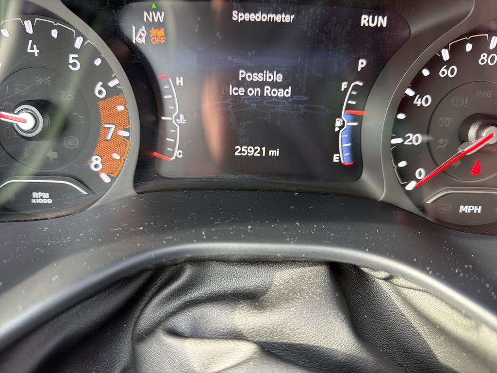 Used 2024 Jeep Compass Limited image 16