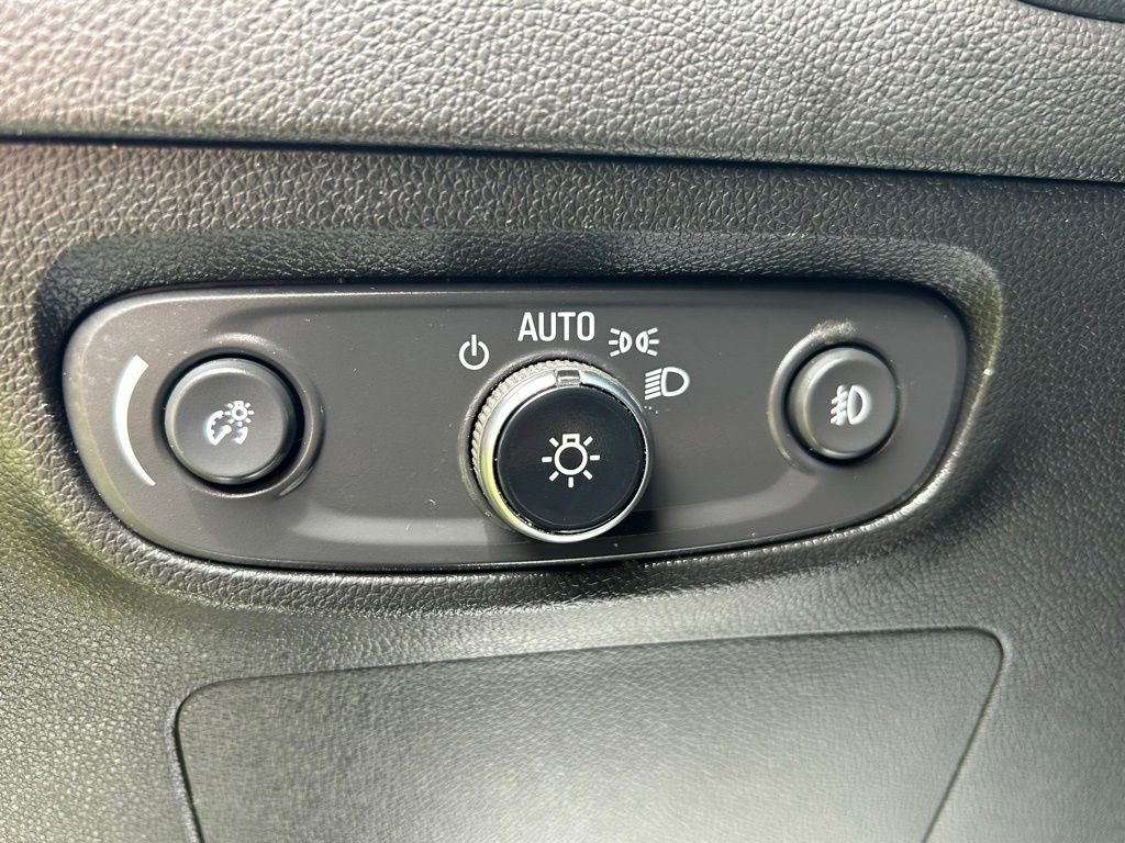 Used 2021 Buick Encore GX Select AWD/4WD image 15