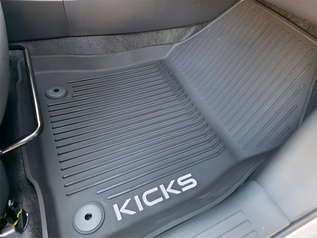 New 2026 Nissan Kicks SV image 11