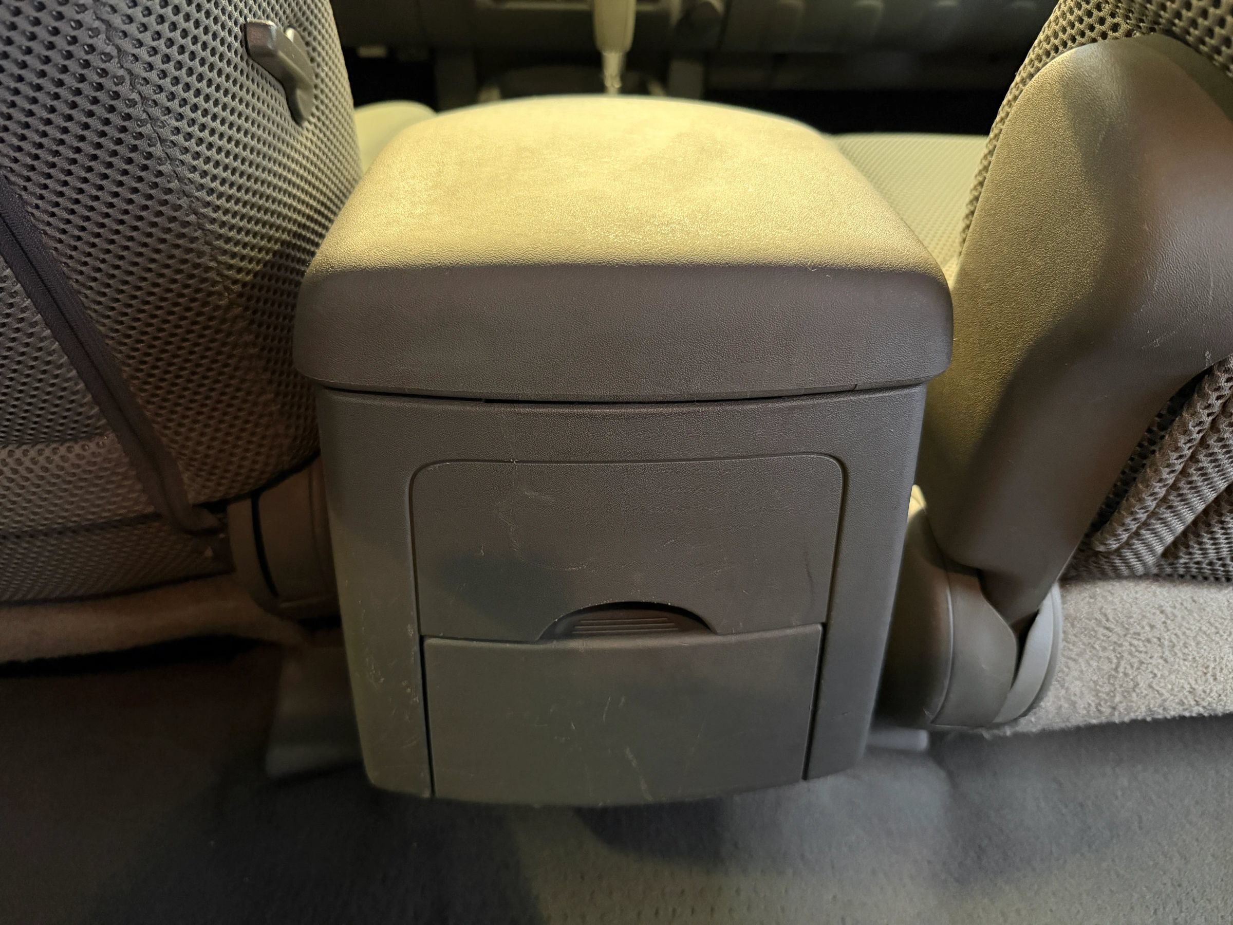 Used 2008 Nissan Frontier LE AWD/4WD image 35