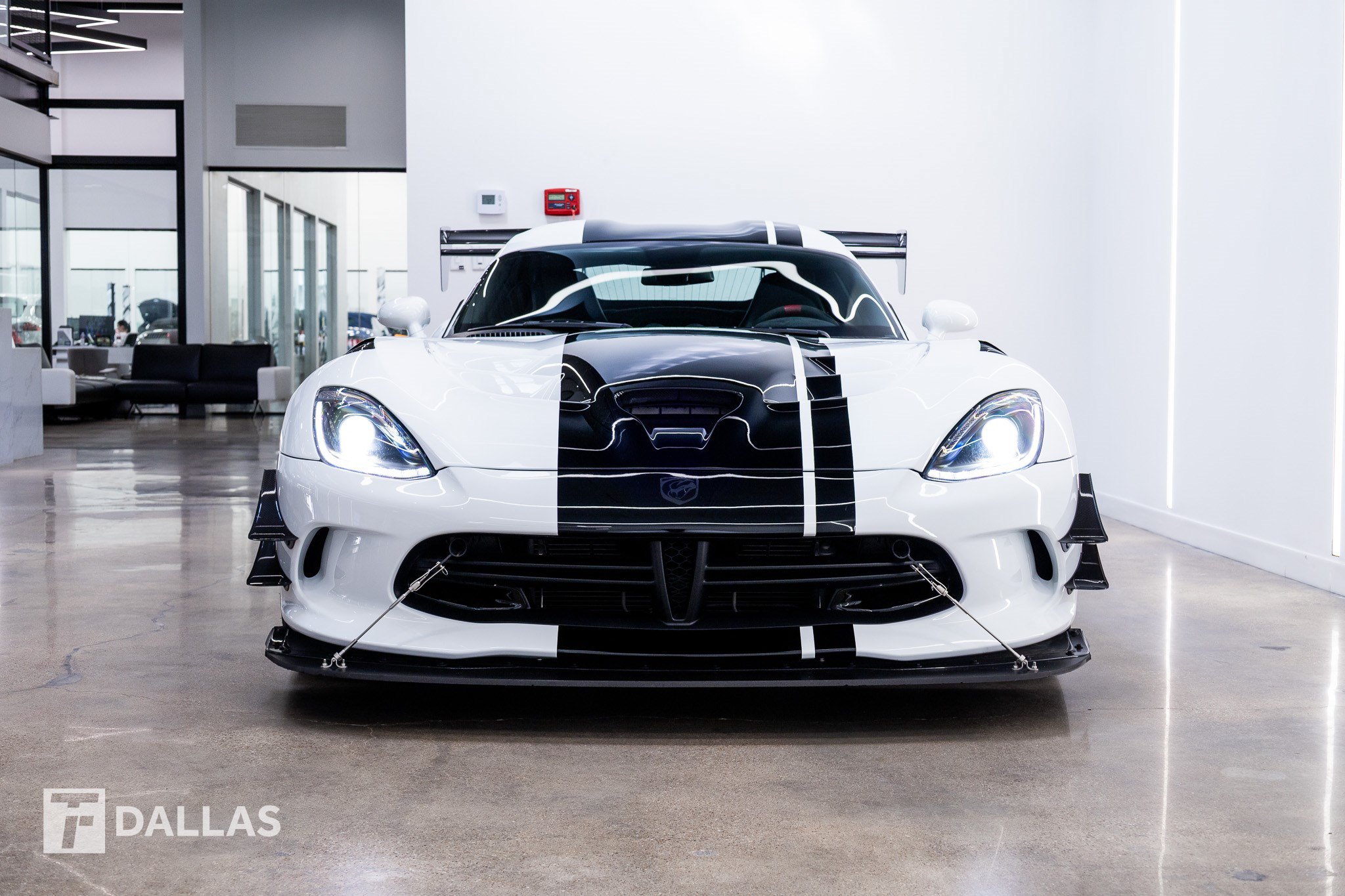 Used 2017 Dodge Viper ACR w/ Extreme Aero Package RWD image 25