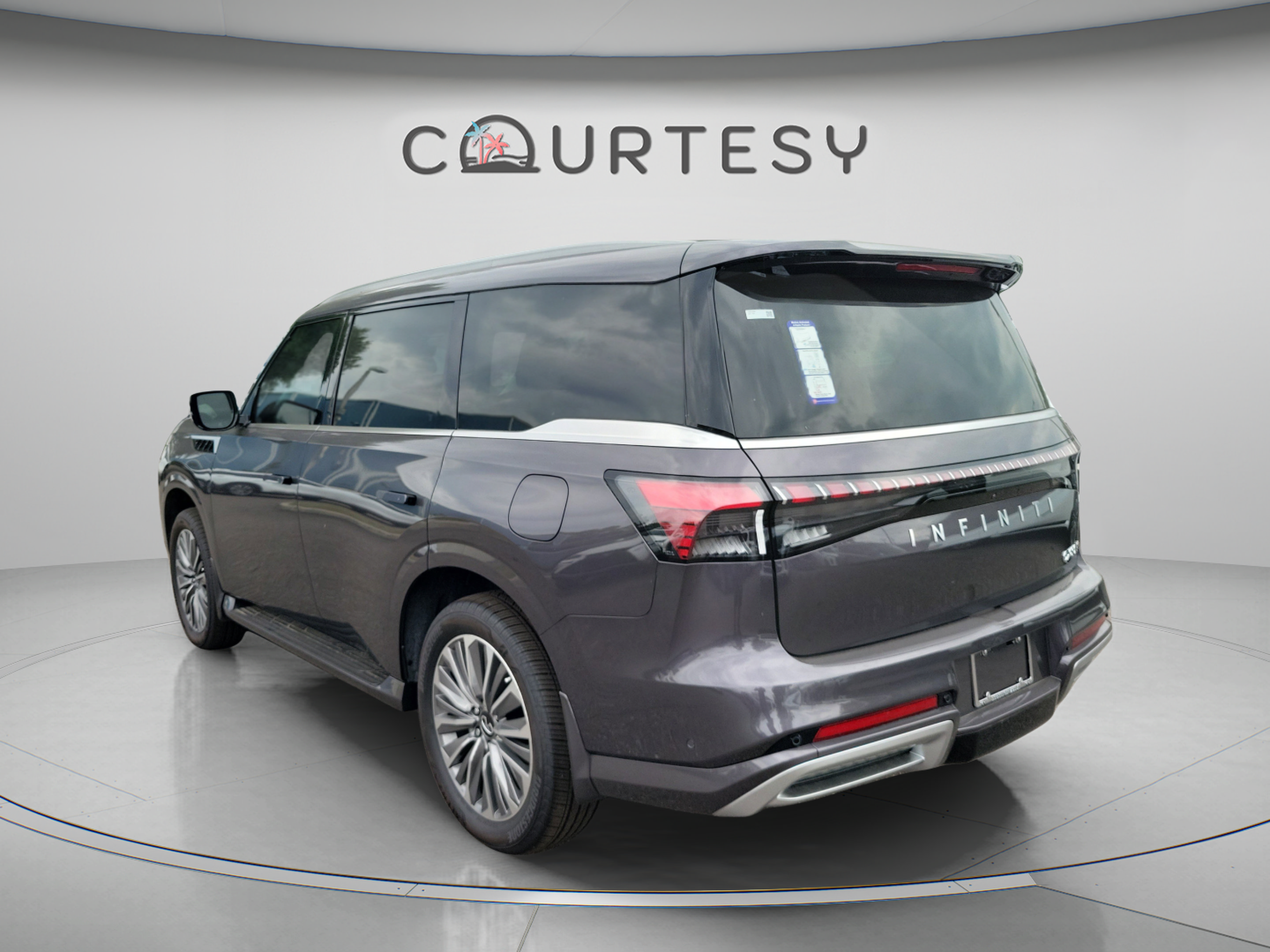 Certified 2026 INFINITI QX80 Luxe w/ Cargo Package AWD/4WD image 2