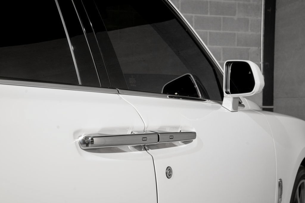 Used 2023 Rolls-Royce Cullinan AWD/4WD image 38