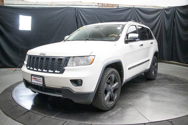 Used 2012 Jeep Grand Cherokee Overland AWD/4WD image 7