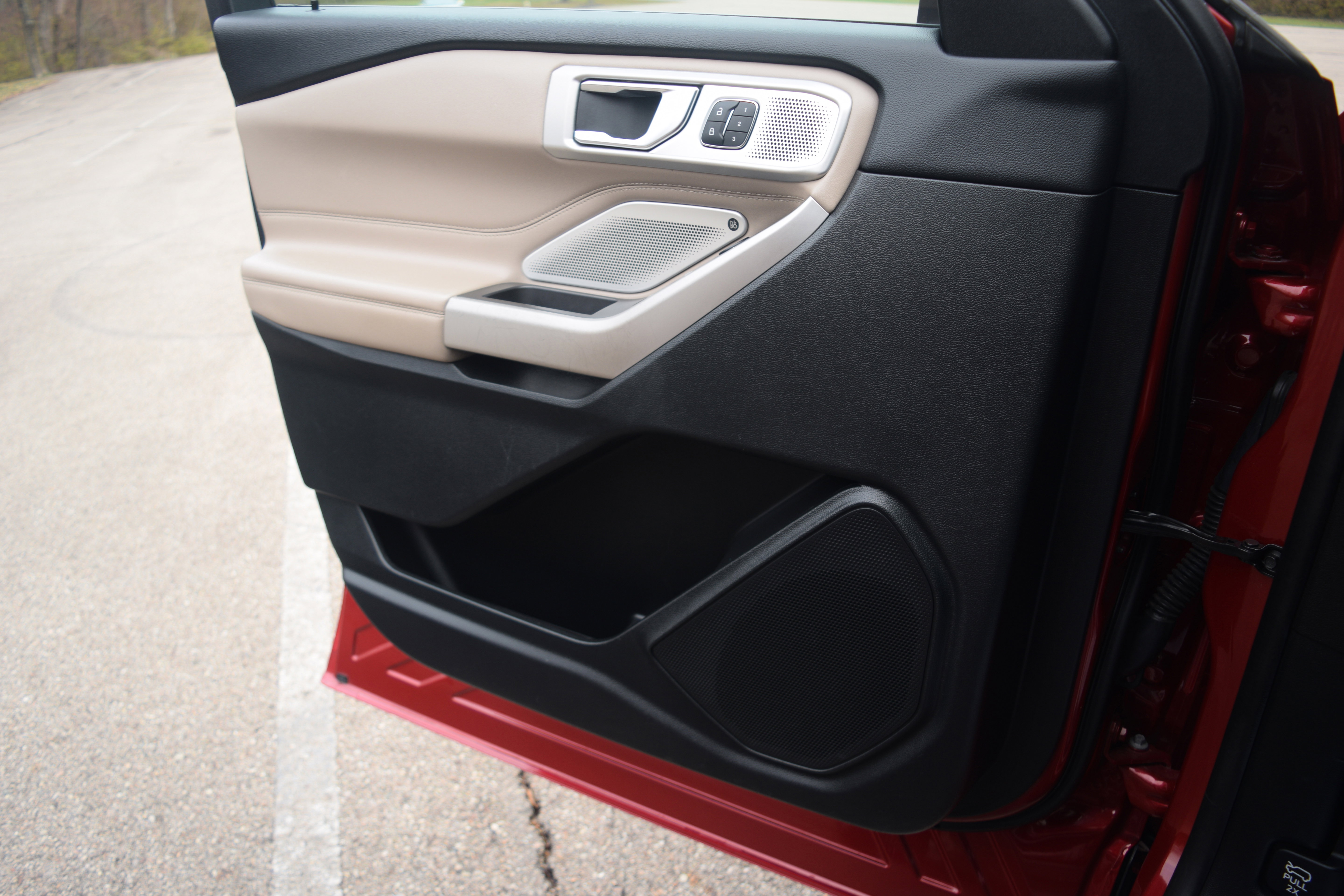 Used 2023 Ford Explorer Limited w/ Limited Technology Package image 20