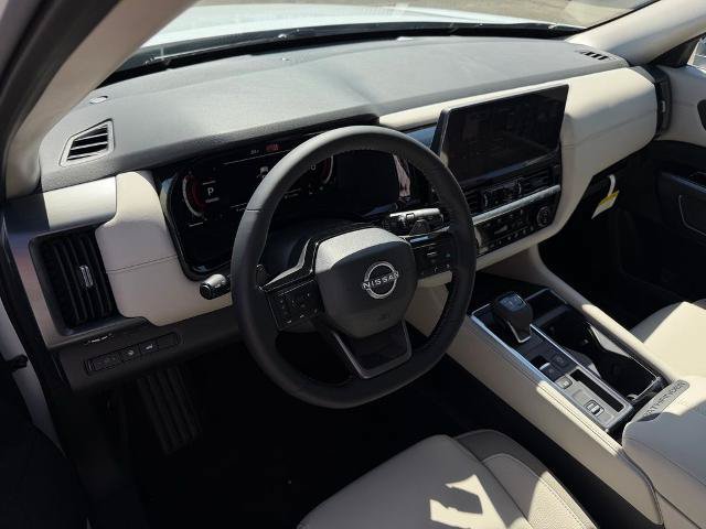 New 2026 Nissan Pathfinder SL FWD image 17