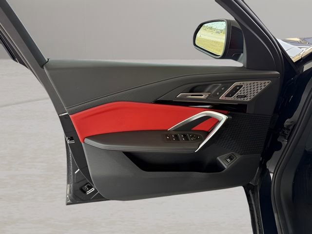 Used 2025 BMW X2 xDrive28i image 13