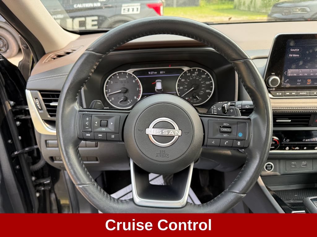 Used 2023 Nissan Rogue SV AWD/4WD image 16