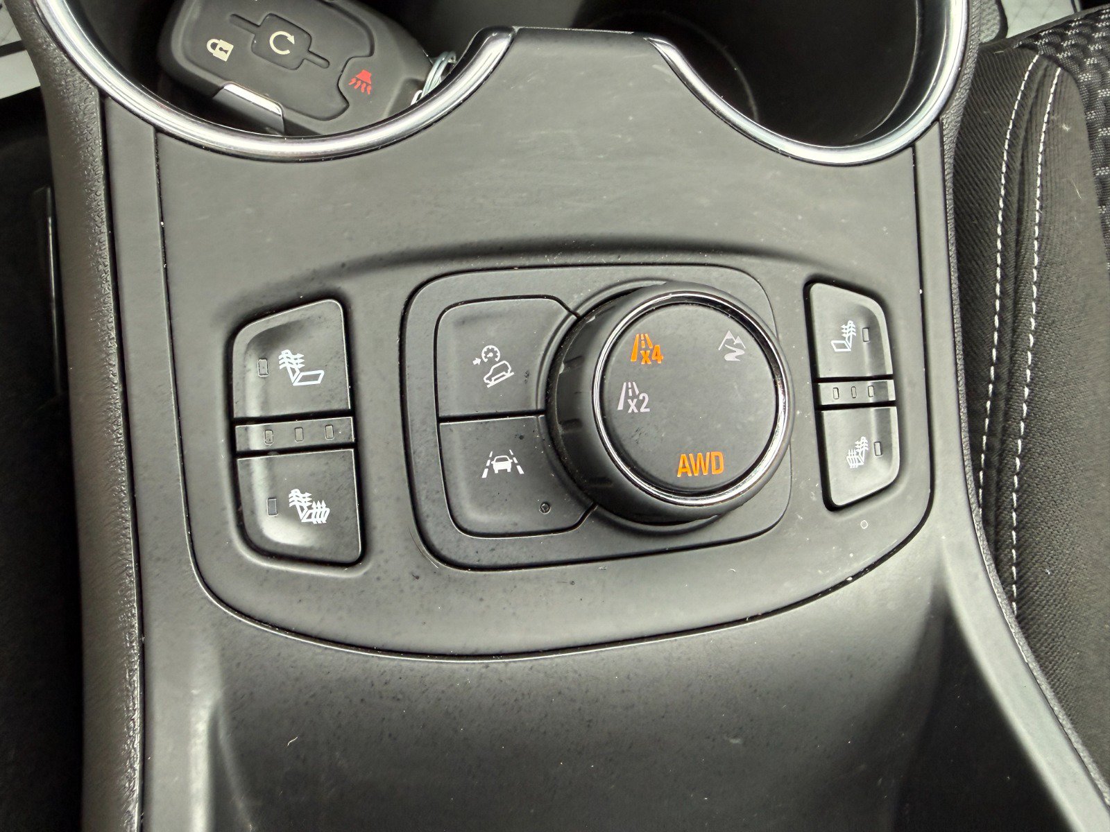 Used 2024 GMC Terrain SLE w/ Driver Convenience Package AWD/4WD image 32