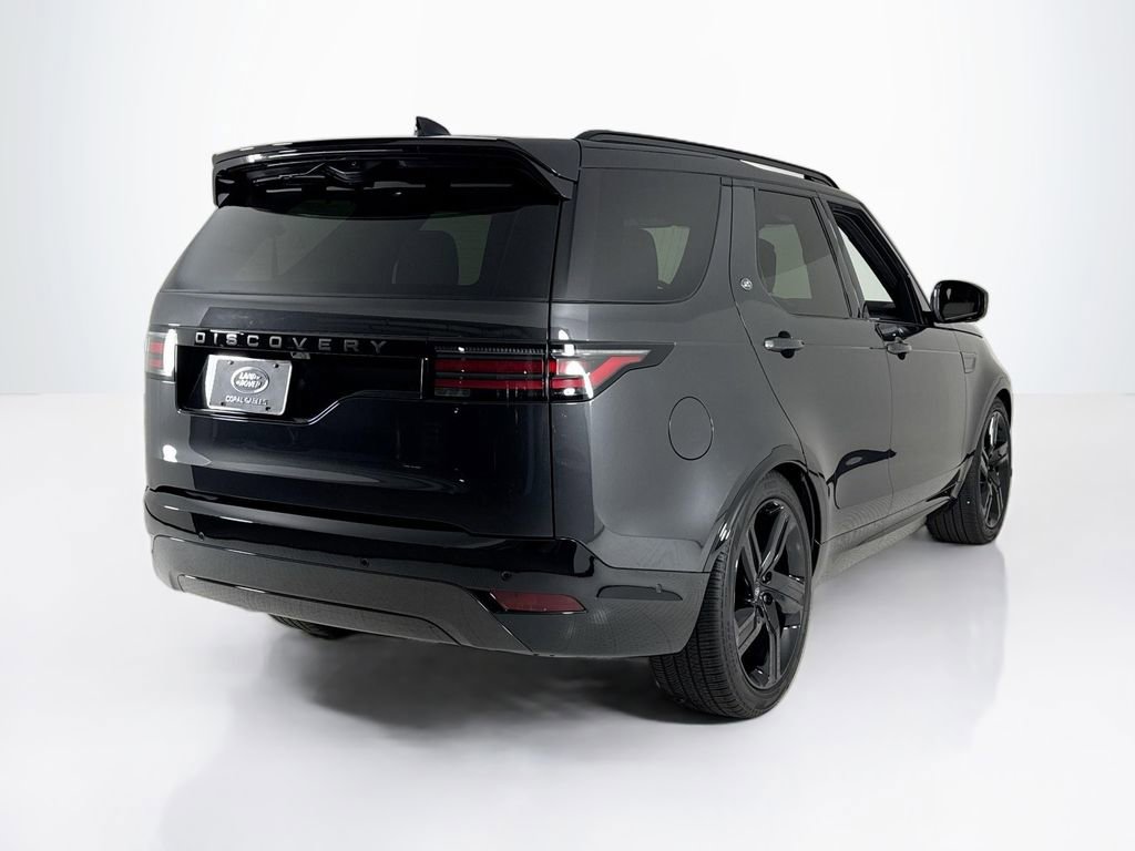 Used 2024 Land Rover Discovery Dynamic SE image 5
