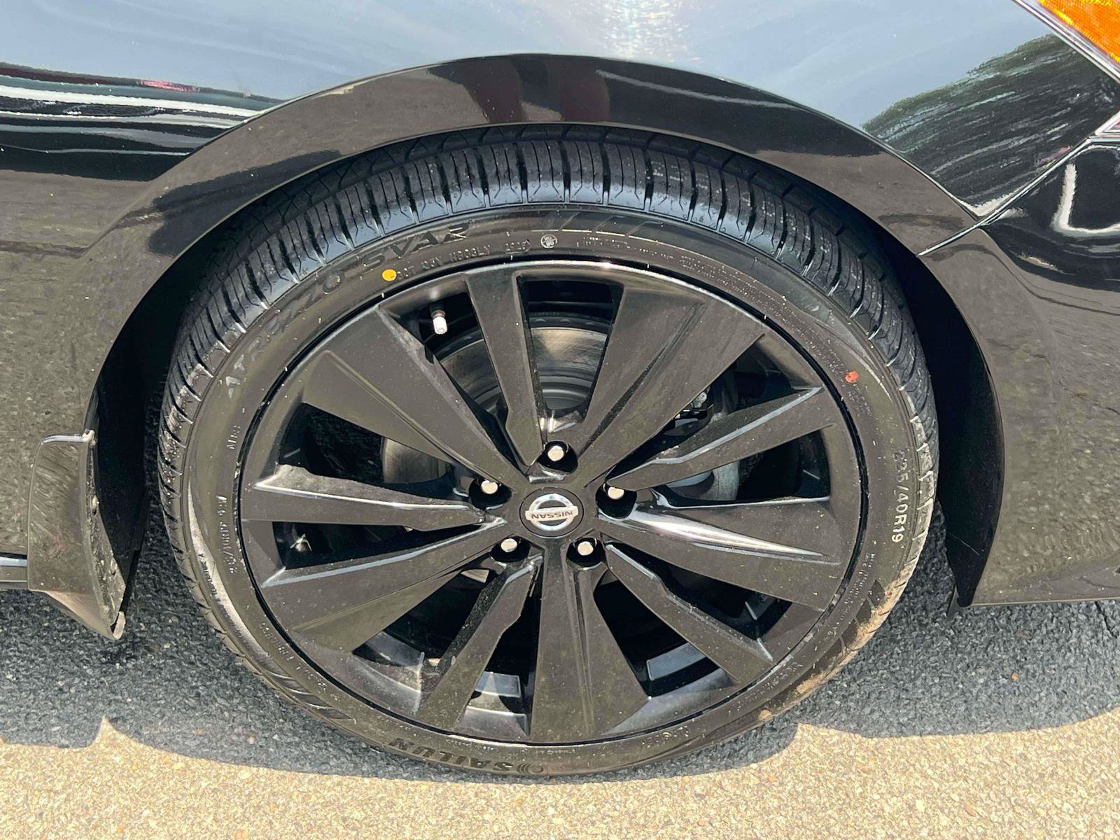 Used 2022 Nissan Altima 2.5 SR w/ Midnight Edition Package AWD/4WD image 6
