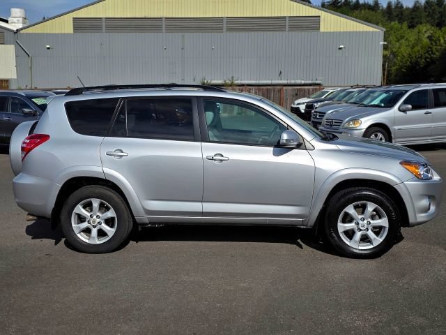 Used 2011 Toyota RAV4 Limited w/ Limited Extra Value Pkg AWD/4WD image 8