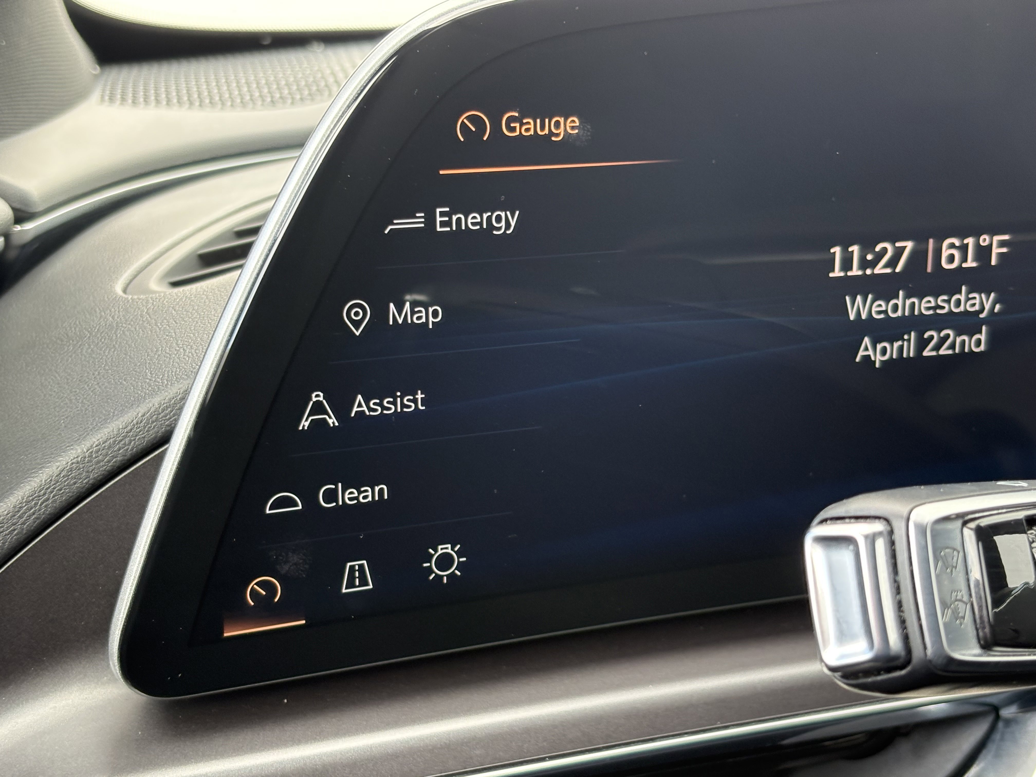 Used 2024 Cadillac Lyriq Tech AWD/4WD image 18