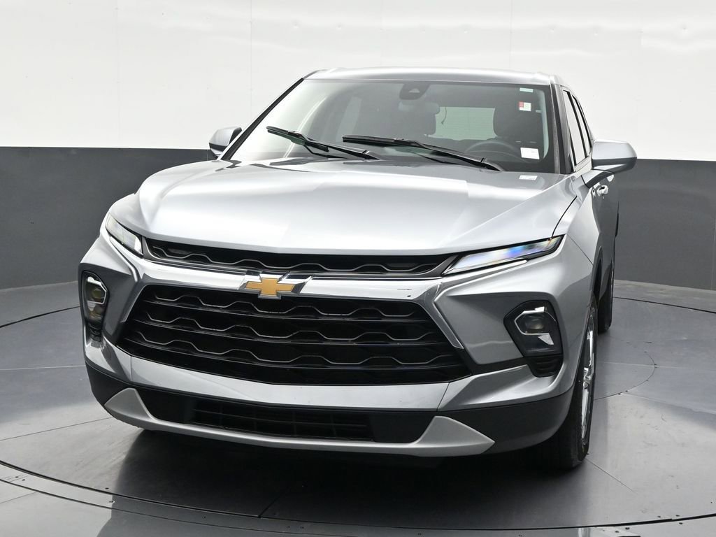 Used 2024 Chevrolet Blazer LT FWD image 9