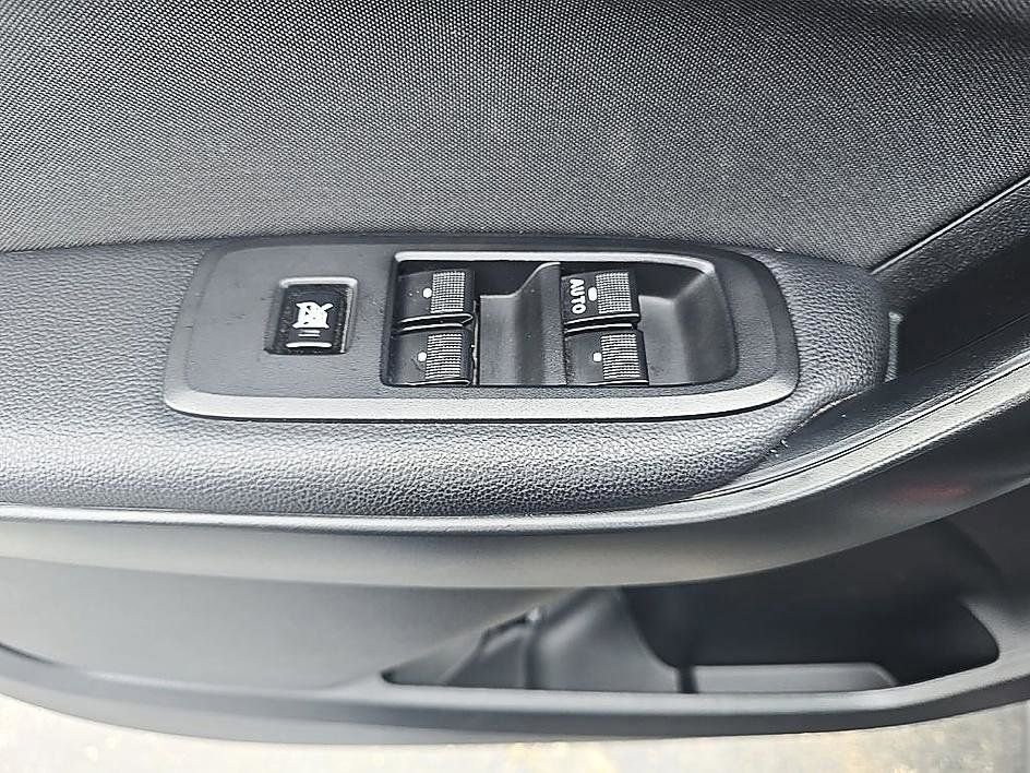 Used 2022 Ford Ranger XLT w/ Equipment Group 302A High AWD/4WD image 11