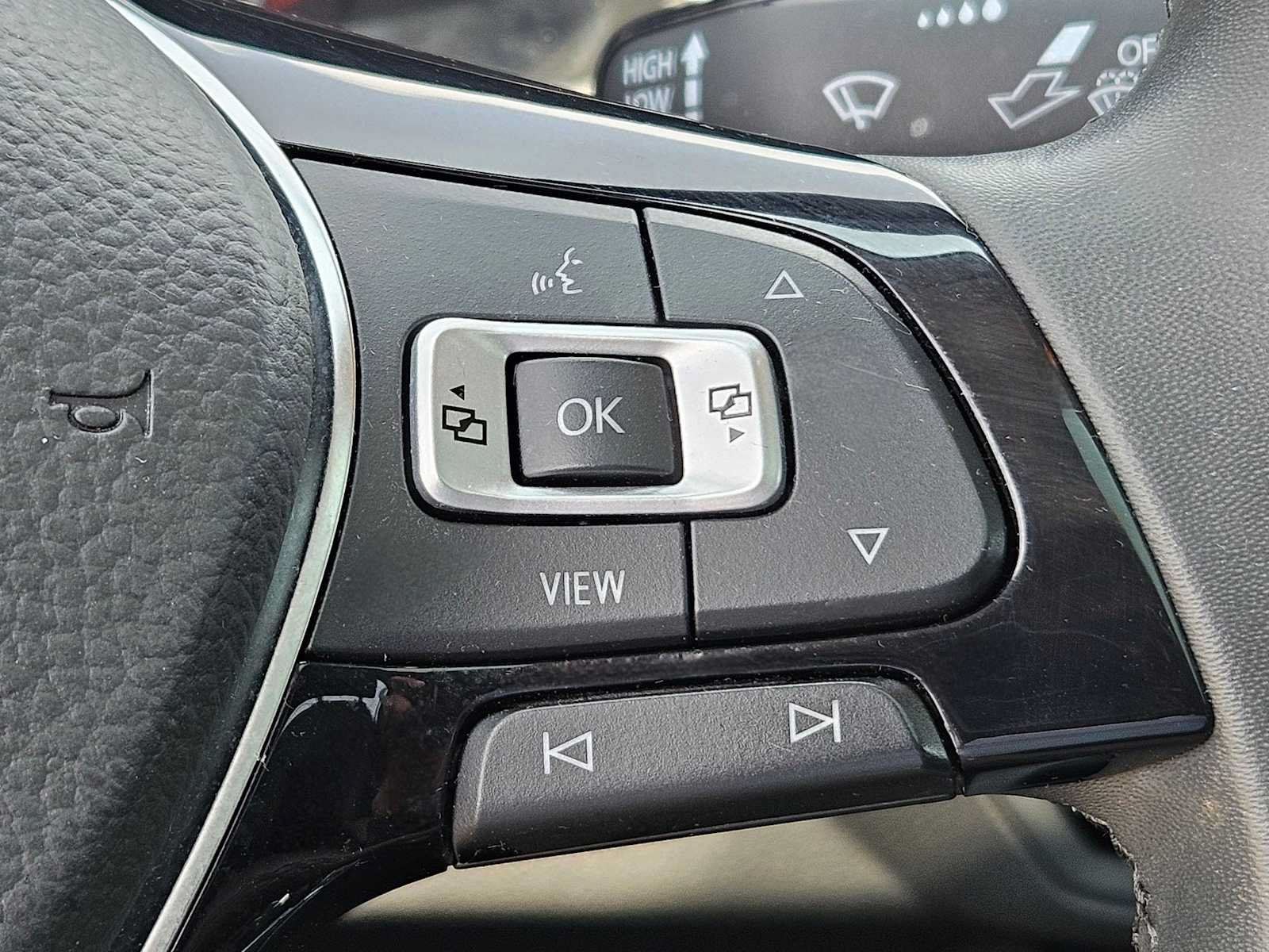 Used 2020 Volkswagen Jetta SE w/ SE Cold Weather Package FWD image 21