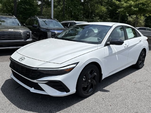 New 2026 Hyundai Elantra Sport FWD image 3