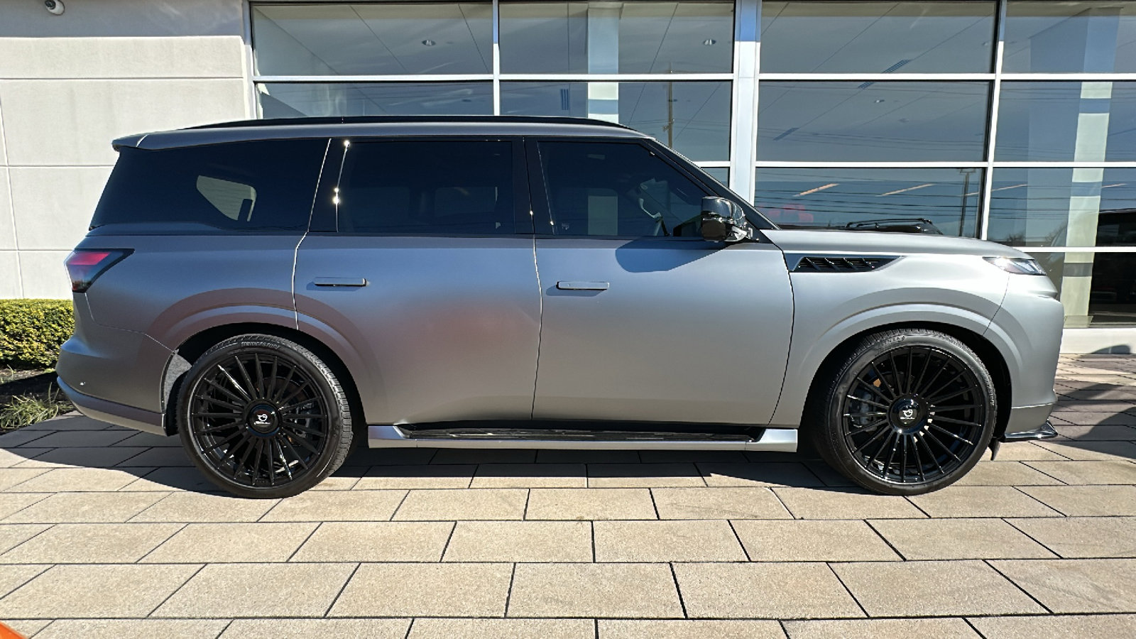 New 2026 INFINITI QX80 4WD image 16