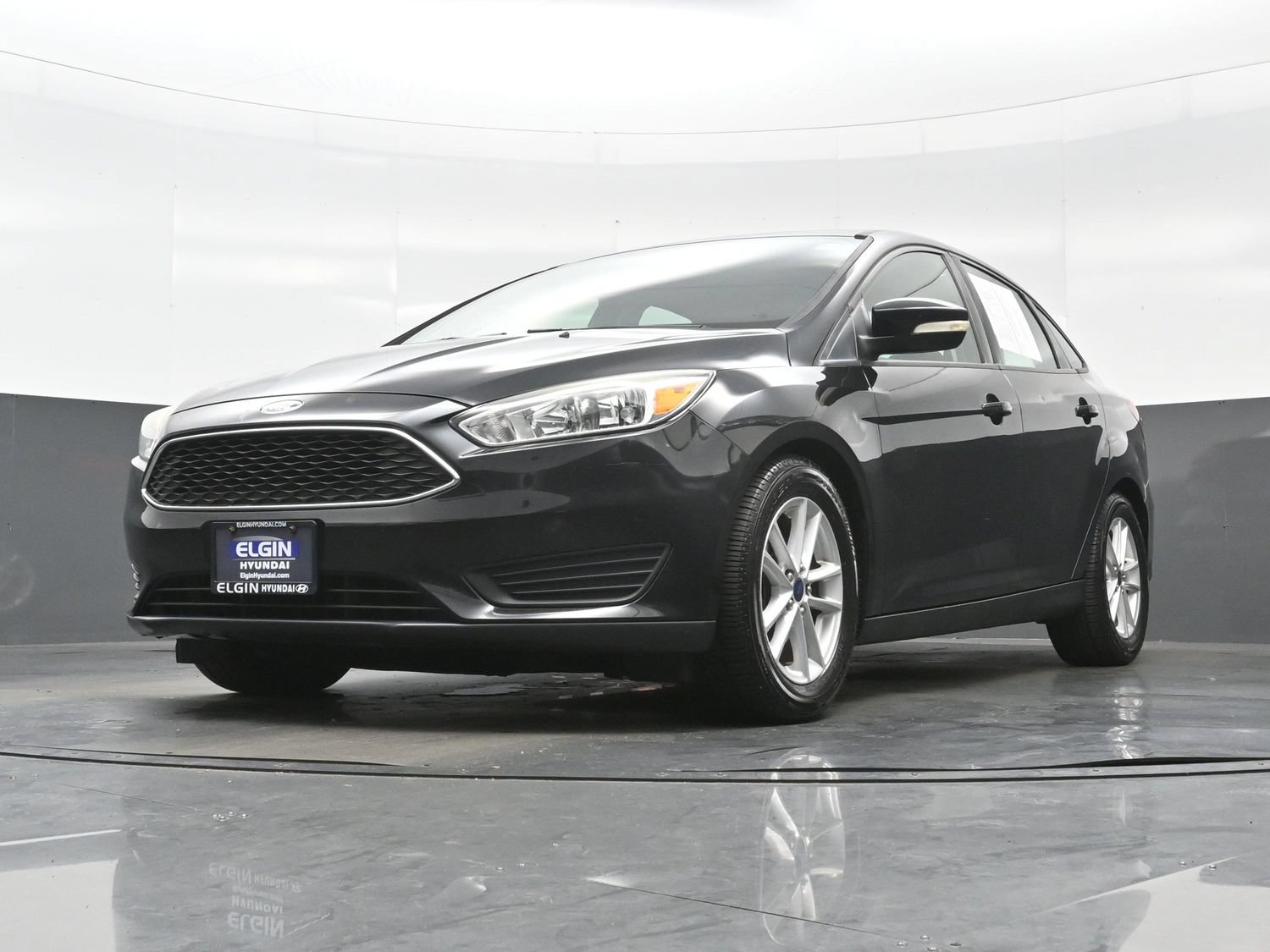 Used 2015 Ford Focus SE FWD image 24