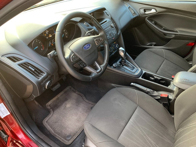 Used 2016 Ford Focus SE w/ SE Sport Package image 23