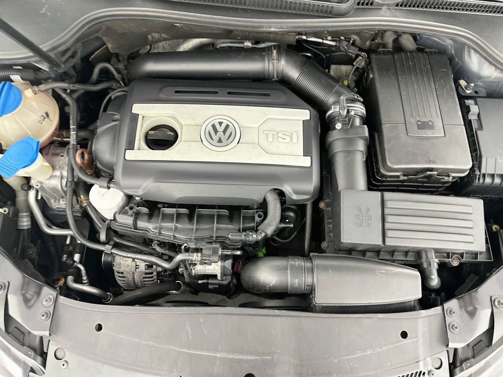 Used 2012 Volkswagen GTI Autobahn FWD image 30