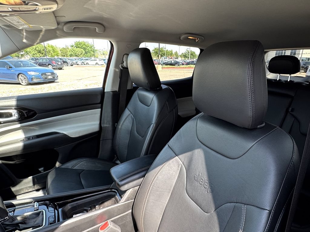 Used 2022 Jeep Compass Limited AWD/4WD image 19