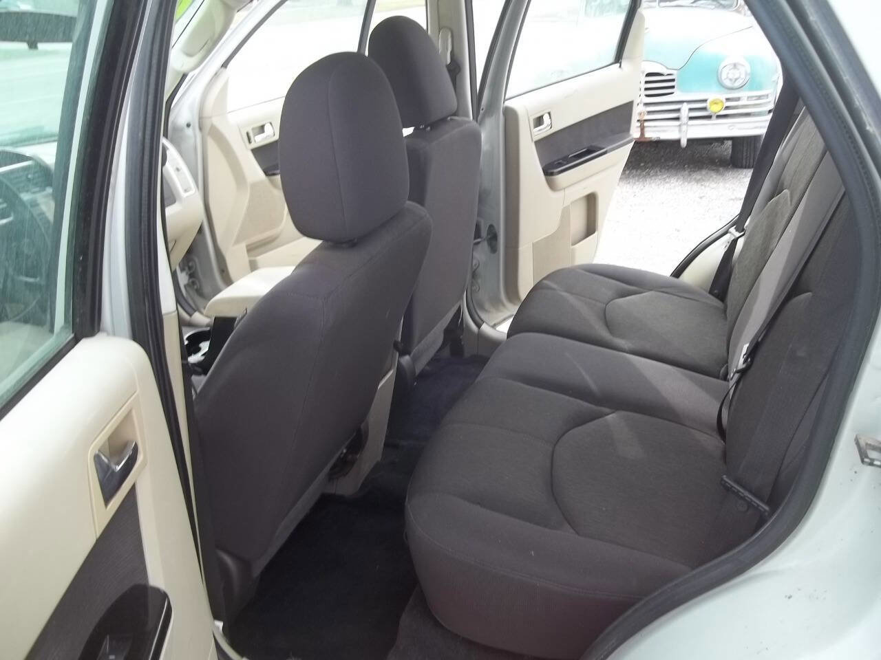 Used 2009 MAZDA Tribute i Sport image 8