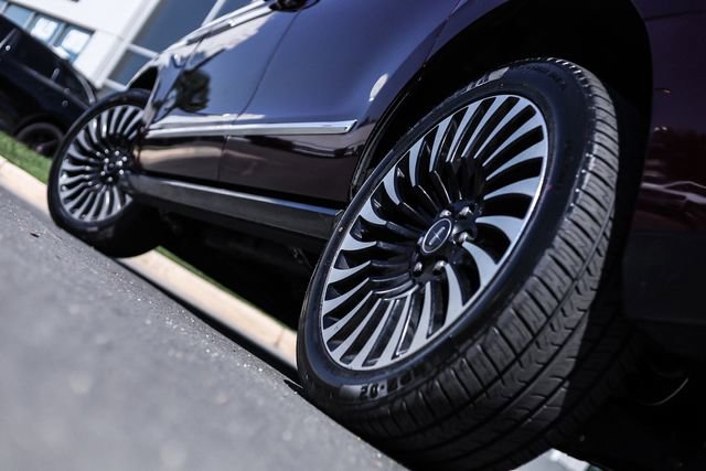 Used 2019 Lincoln Navigator L Black Label w/ Cargo Package AWD/4WD image 15