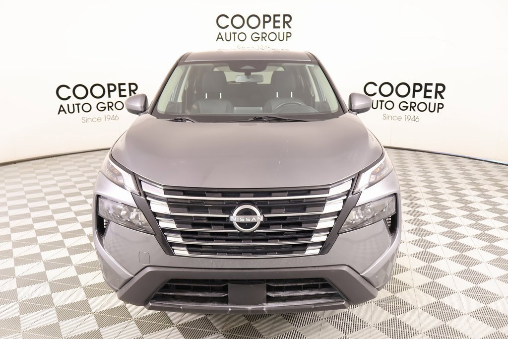 Used 2024 Nissan Rogue SV image 8
